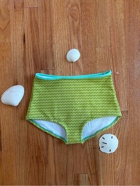 NWT Seea Flor High-Waisted Bikini Bottoms Green/Blue Trim